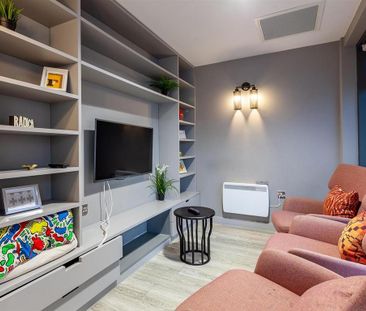 Studio to rent - Photo 1