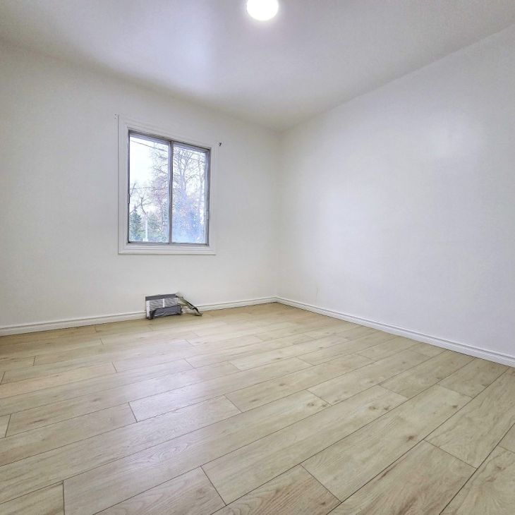 1050 Rue Cardinal, H4L 3E6, H4L 3E6, Montréal - Photo 1