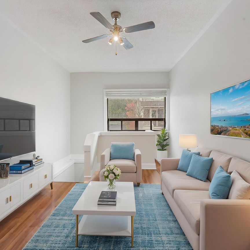 For Lease - 2-356 Timothy Street, Newmarket, Ontario - Photo 1