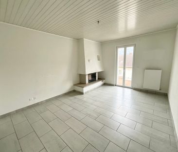 Appartement de 3.5 pièces avec balcon et cheminée - Foto 2