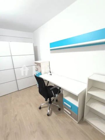 Casa en alquiler en La Concha - Photo 3