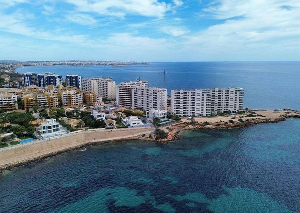2 bedroom luxury Apartment for rent in Torrevieja, Spain