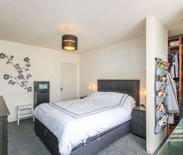 2 bedroom semi-detached house to rent - Photo 3