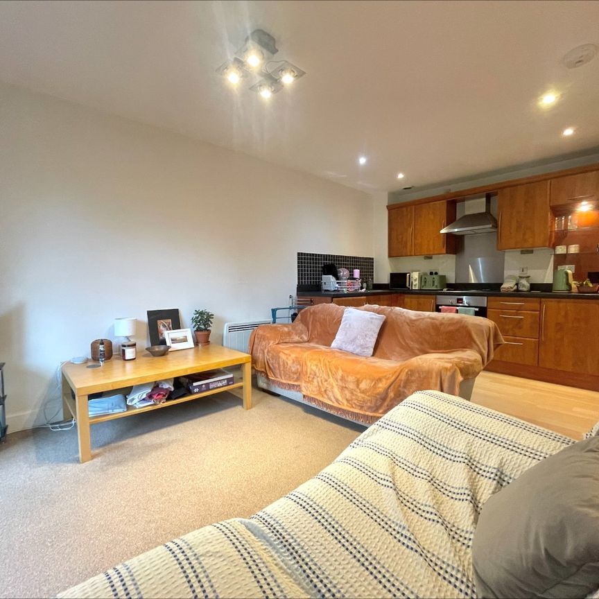 1 bedroom apartment to rent - Photo 1