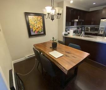 2 Bedroom / 2 Bathroom in Cambie Village For Oct 1st / Sept 15th - Photo 1