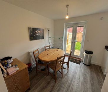 2 bedroom property to rent - Photo 3