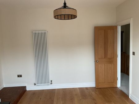 2 Bed Maisonette, Newport Road, E10 - Photo 5