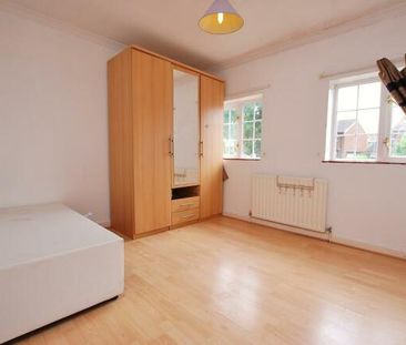 Bushy Hill Drive, Guildford - 3 bedrooms Property for lettings - Se... - Photo 4