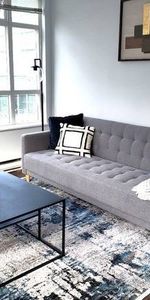 ☺☻☺ Furnished Corner Unit in a Prime Downtown Location - Photo 4