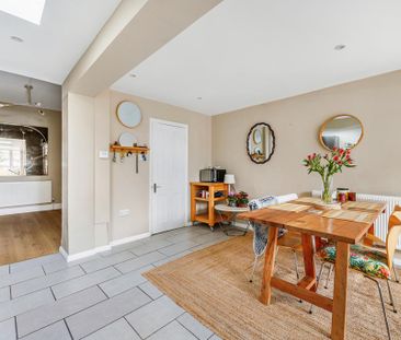 4 bedroom terraced house to rent - Photo 2