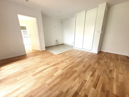 Location Appartement 2 pièces 38m² ST ANDRE LEZ LILLE 59350 - Photo 2