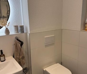 Moderne hochwertige 2 Zimmer Wohnung inkl Einbauküche - Foto 1