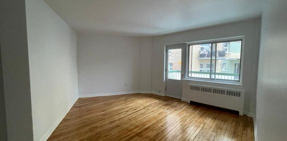 À louer 1275$ – 3 ½ au 2715 Place Darlington, Côte-des-Neiges - Photo 2