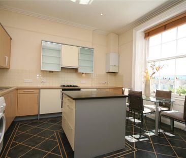 3 bedroom apartment to rent - Photo 5