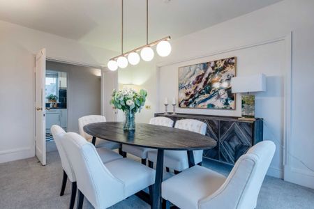4 bed flat to rent - Photo 4
