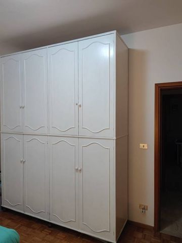 Ampia camera singola arredata per studenti/lavoratori - Photo 4