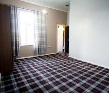 2 bedroom end of terrace house to rent - Photo 4