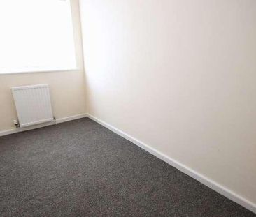 Belfield, Skelmersdale, WN8 - Photo 2