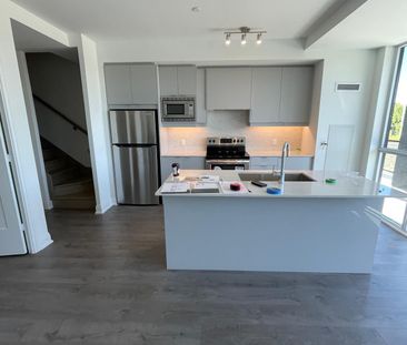 For Lease - 60 George Butchart Drive Unit# 5, Toronto, Ontario - Photo 5