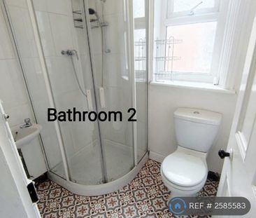 1 bedroom in a house share to rent - Photo 5