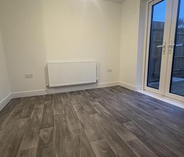 3 bedroom property to rent - Photo 1