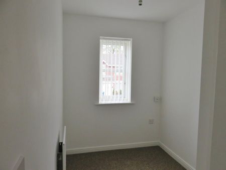 3 bedroom detached house to rent - Photo 4