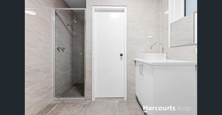 Fully Renovated, Private Unit in Vibrant Dandenong - Photo 5