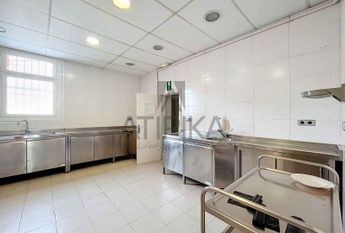 Casa señorial junto a la Clínica Teknon, Barcelona