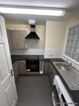 2 bedroom property to rent in Manchester - Photo 3