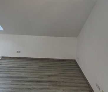 Nachmieter Dachgeschoss Wohnung - Photo 1