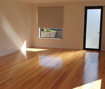 High Quality Executive Living - Photo 1