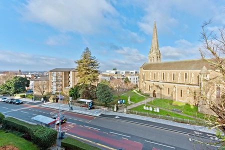 Wentworth Court, Surbiton, KT6 - Photo 4