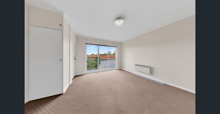 Private and Secure Apartment - Photo 4