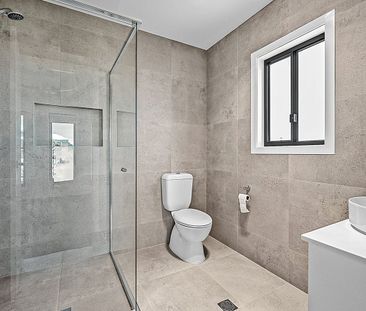 4 Bedroom Family Home - Photo 1