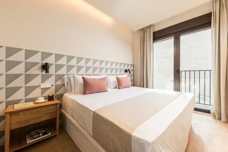 Calle de la Farmacia, Madrid, Community of Madrid 28004 - Photo 5