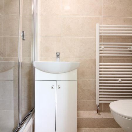 Riverview Gardens, Twickenham - Photo 4