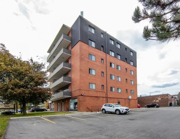 110 McLaughlin Road North | 110 McLaughlin Road North, Brampton - Photo 1