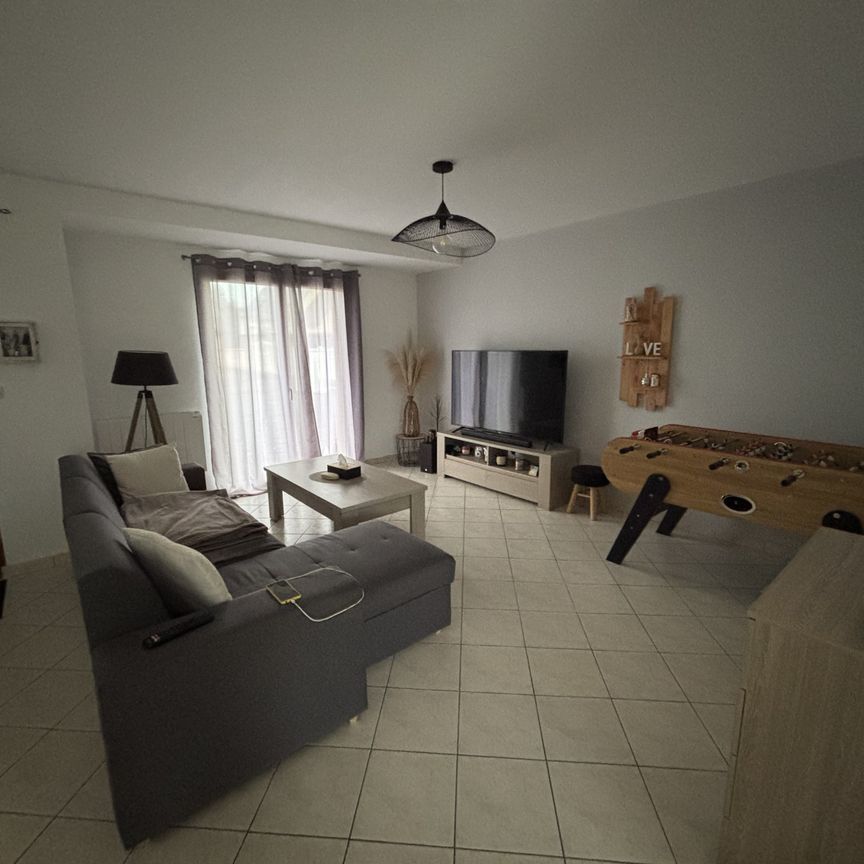 Location Maison 4 pièces 94m² AUVERS LE HAMON 72300 - Photo 1