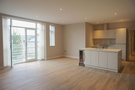 St.Winefride’s, Romilly Crescent, Cardiff - Photo 2