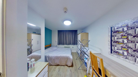 5 bedroom flat to rent - Photo 3