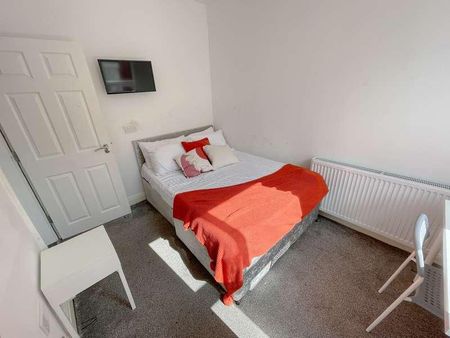 Grantham Street, L6 - Photo 4