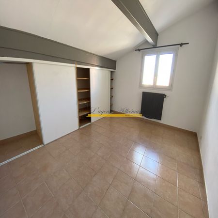 Châteauneuf-du-Rhône, appartement T3 + parking à louer. - Photo 4