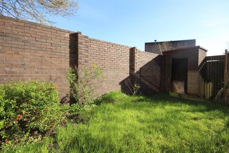 3 bedroom terraced house to rent - Photo 2