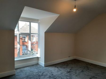 2 bedroom flat to rent - Photo 3