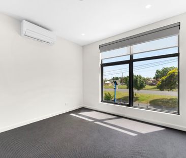 Luxury Modern Living - 6 Month Lease - Photo 6