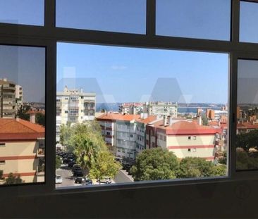 Oeiras, Lisbon - Photo 2