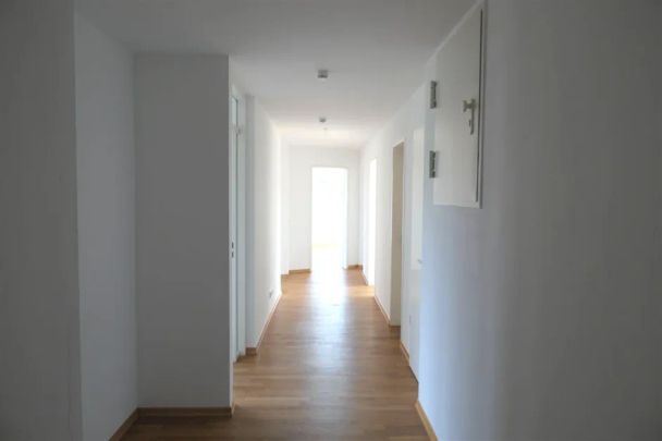 ***EXKLUSIVE PENTHOUSE-WOHNUNG ZENTRAL IN BUCHHOLZ ZU VERMIETEN*** - Foto 1