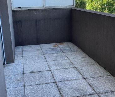 Location Appartement 2 pièces 41m² MONTPELLIER 34070 - Photo 6