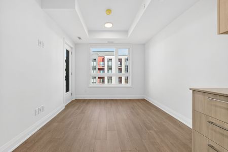 For Lease - 3250 Carding Mill Trail Unit# 420, Oakville, Ontario - Photo 4