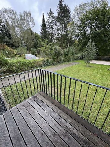 Wundersch&ouml;ne 4-Zimmer Erdgeschosswohnung mit toller EBK &amp; gem&uuml;tlichem Balkon im gr&uuml;nen Buch - Photo 3